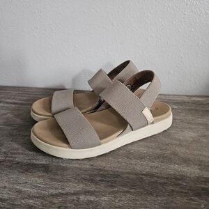 Keen Elle Women's Beige Outdoor Slingback Sandals